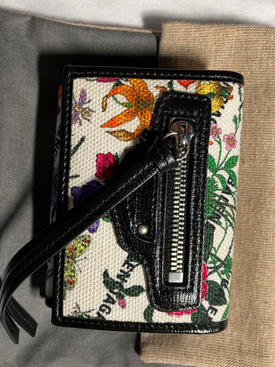 Gucci Accessories - Authentic Gucci Flora Logo Balenciaga Hacker Project Neo Classic Wallet Rare